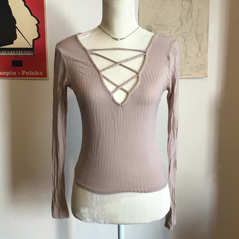 NEW Plunge criss-cross top (Pacsun)